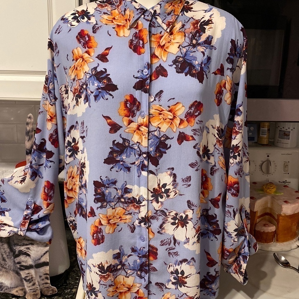 Q Coral Bay casual long roll tab sleeve button front plus size blouse 1X EUC